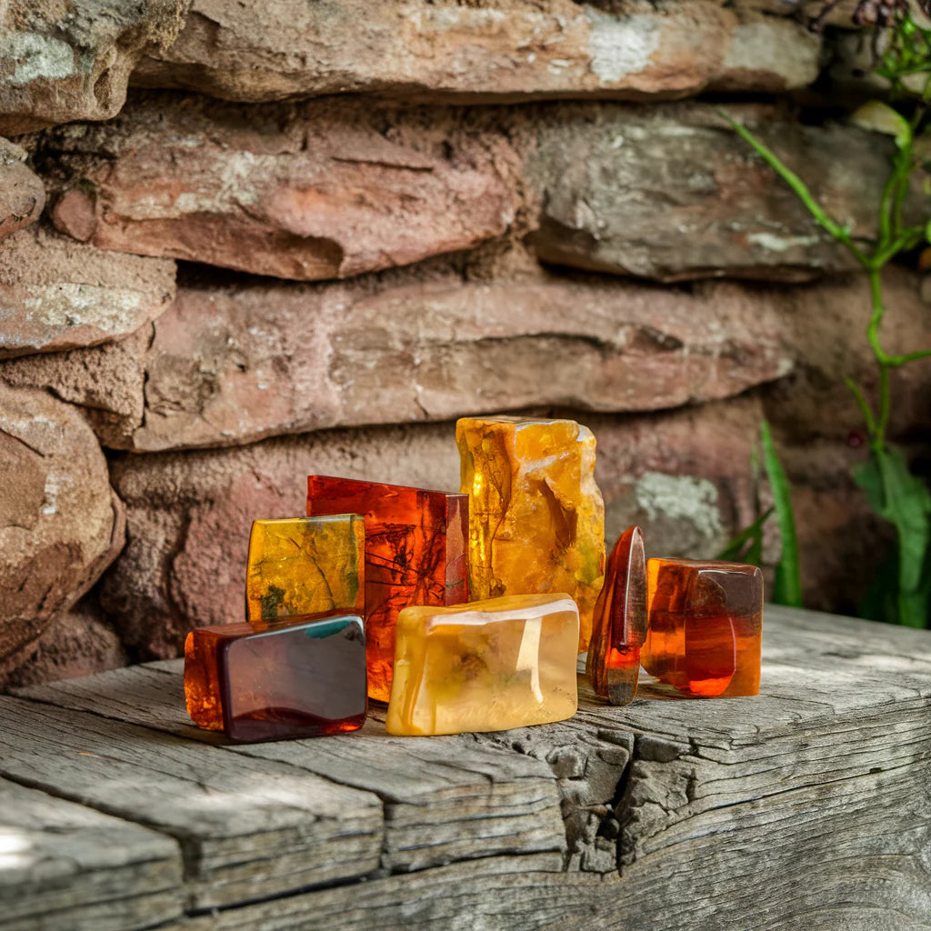 "Ontdek de Magie van Amber Blokjes: Gebruik, Oorsprong en Natuurlijke Voordelen - Een Boeiende Blog Gids!"