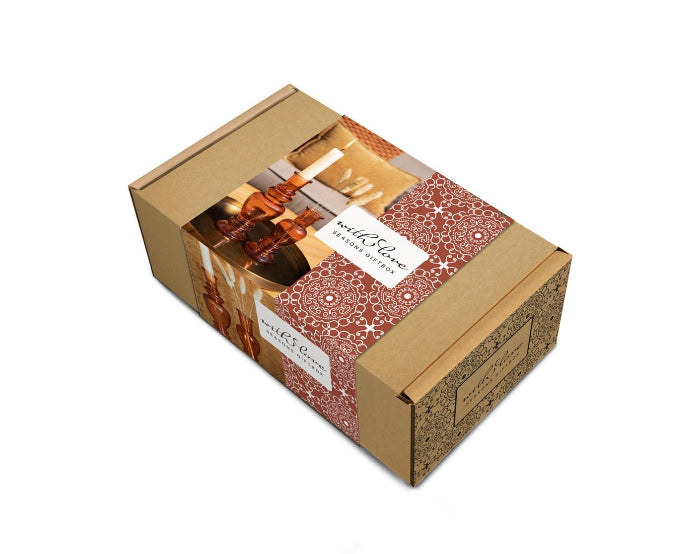 Season giftbox met kandelaar en gras