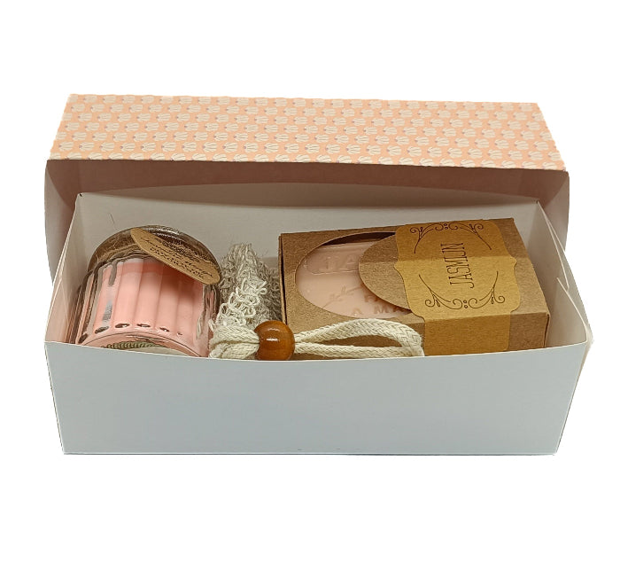 Kado pakket jasmijn geurkaars en natuurlijke zeep