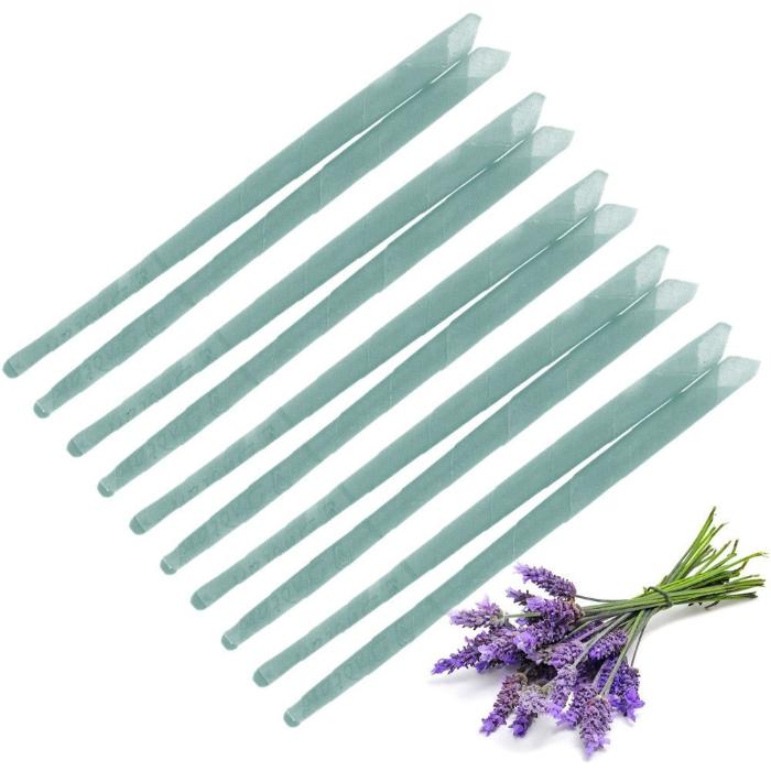 Oorkaarsen lavendel, gemaakt van natuurlijke ingrediënten, ontworpen voor ontspanning en welness. De kaarsen hebben een langwerpige vorm en zijn meestal verkrijgbaar in een set.