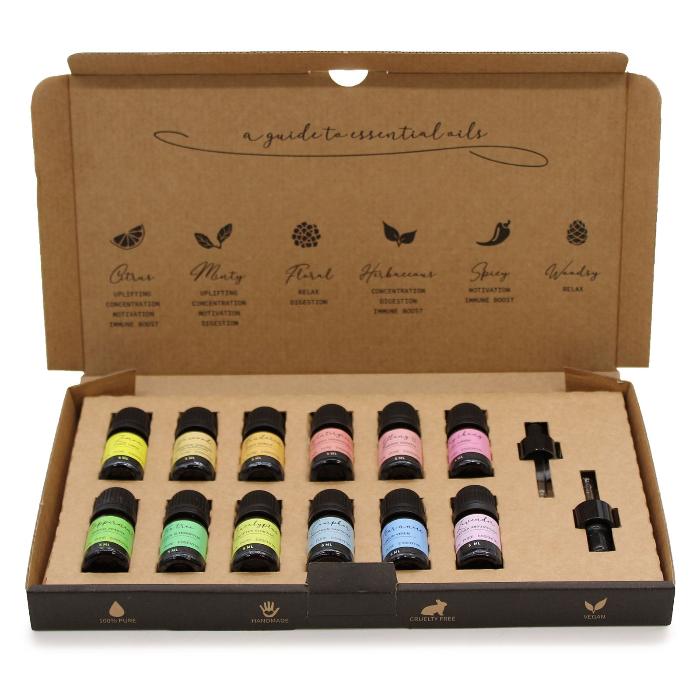 Essential Oil Set - Starter Pack, met 12 verschillende essentiële oliën (5 ml per flesje) en 2 druppelaars. Ideaal voor beginners in geurbeleving.